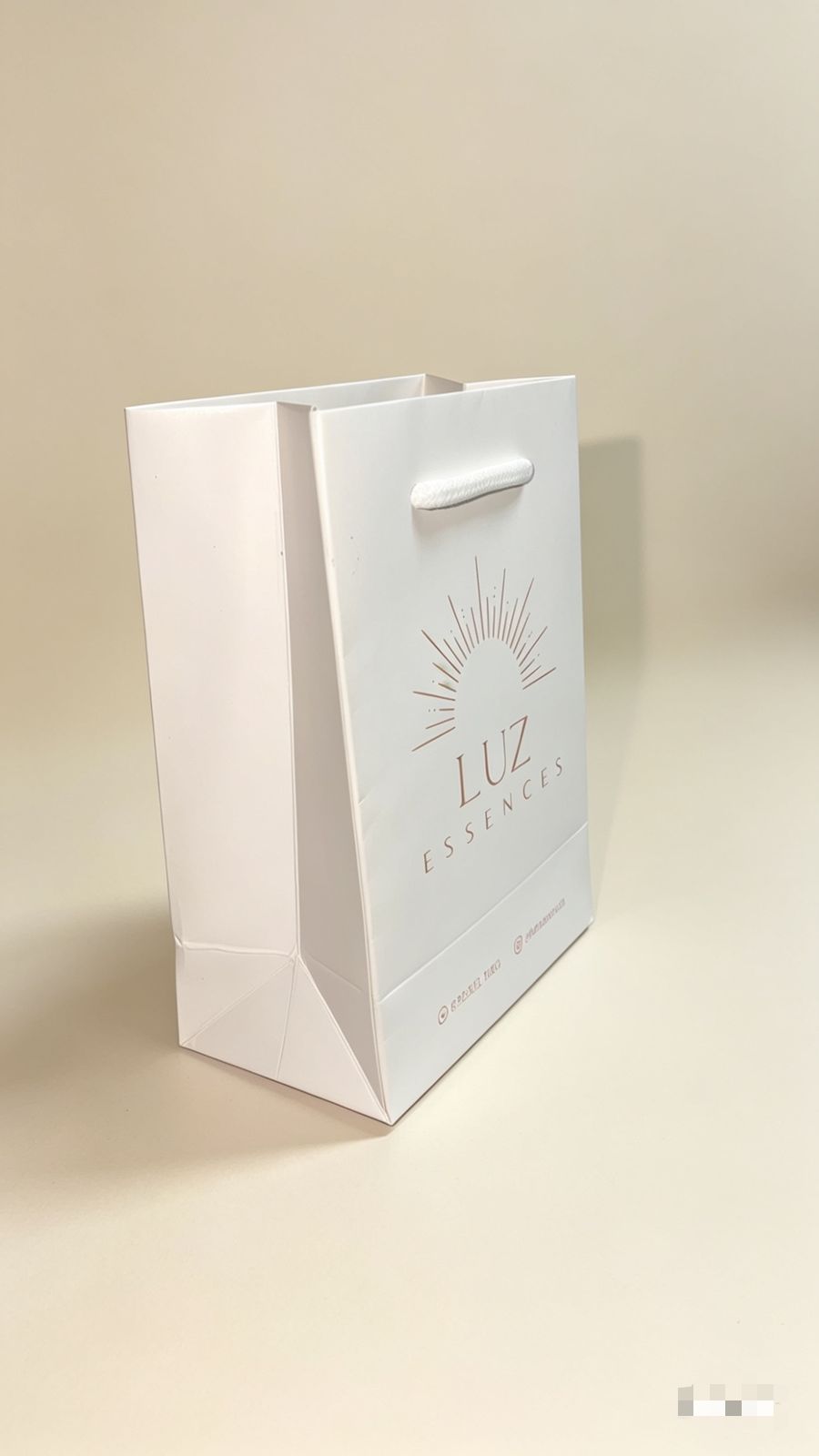 SB208 - Shopping bag Pequeña 3″ x 4″ x 1.75"